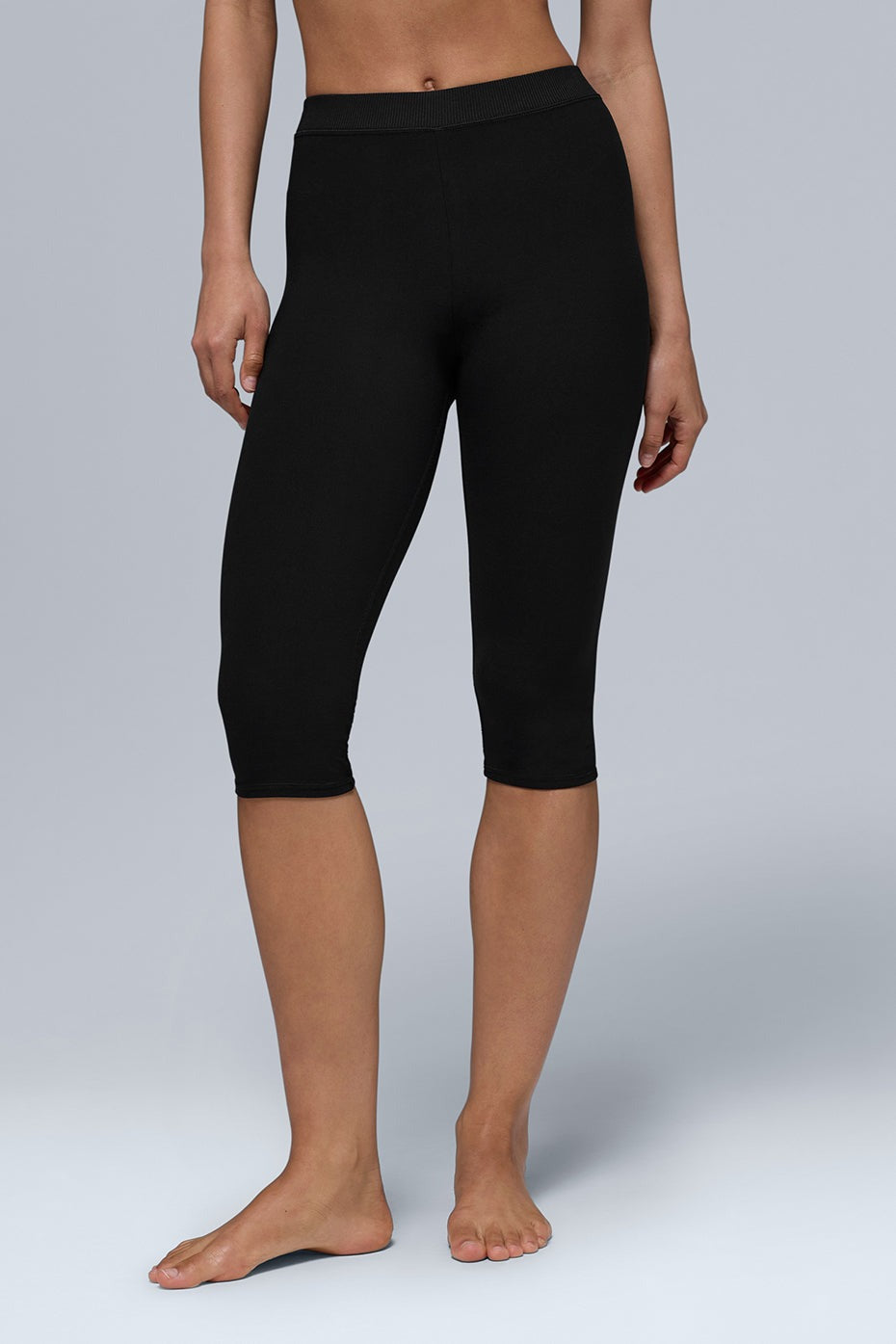 Alosoft High-Waist Iconic 90's Capri - Black